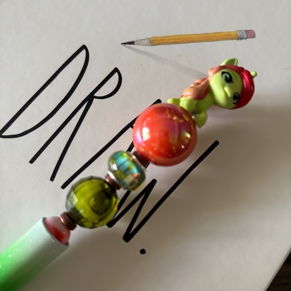 My Little Pony: Goldie Fortune handmade beaded pen